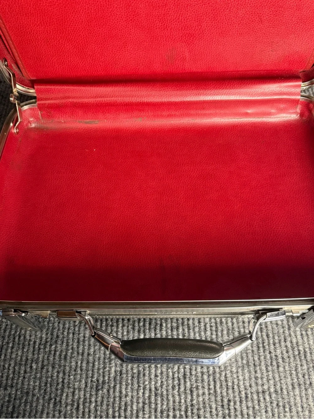 Vintage American Tourister Tiara Hardshell Briefcase Attache Case Charcoal Gray